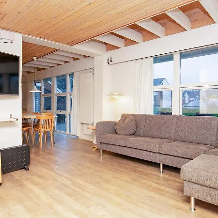 Feriehus Grand Home, *