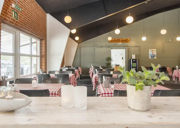 Grand Home, Prázdninový dům